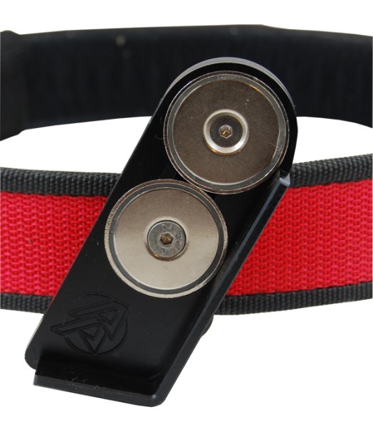 DAA Deluxe Magnetic Pouch