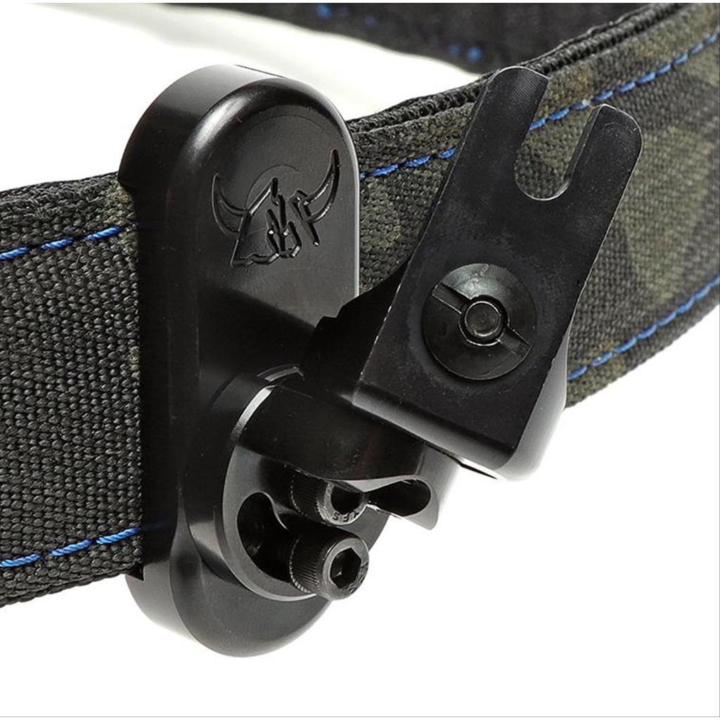 Henning Group T-930 Two-Axis VERTICAL MagPouch Hanger