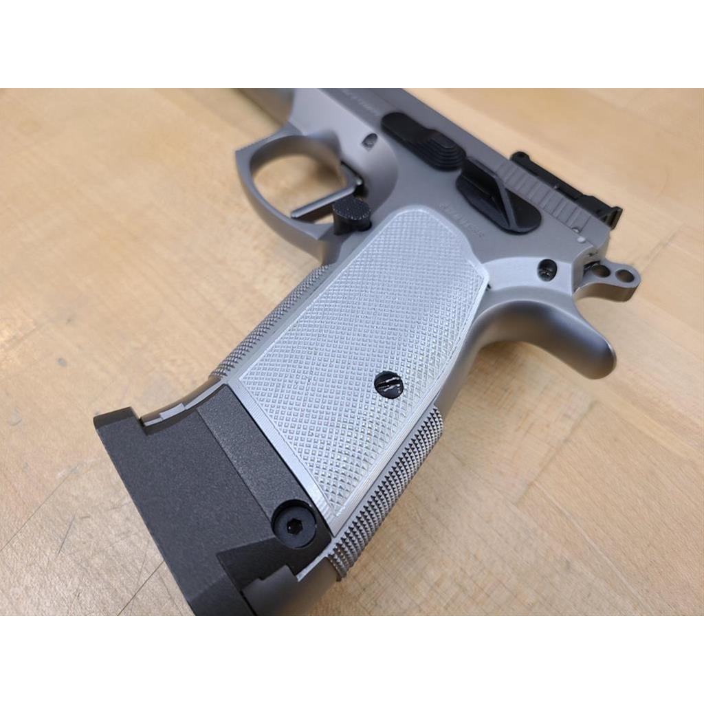 Henning Group Contour Grips for SAR K12 Sport
