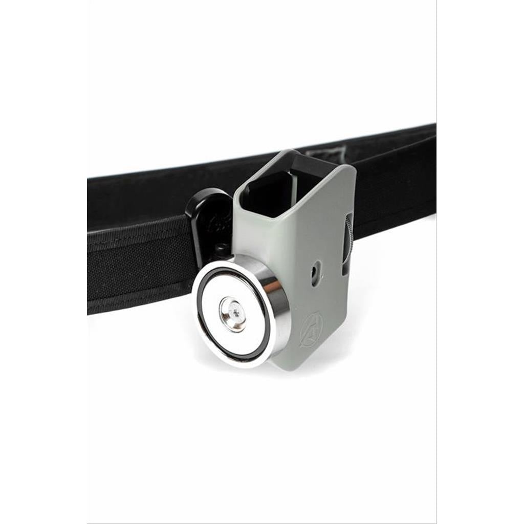 Henning Group T-950 Two-Axis Hanger for DAA RACER MagPouch