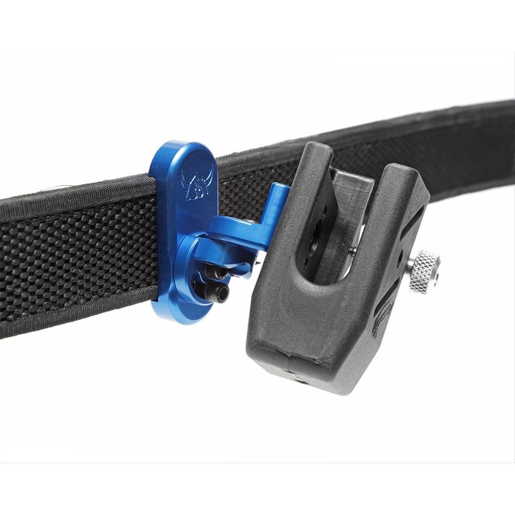 Henning Group T-960 Two-Axis Hanger for CR SPEED VERSA MagPouch
